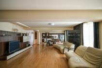 Grand apartment for 10 guests at top location next to the Opera